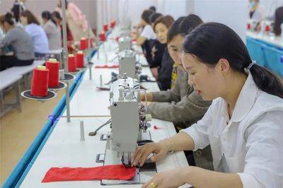 千亿工业|云阳健维服装制造厂投产